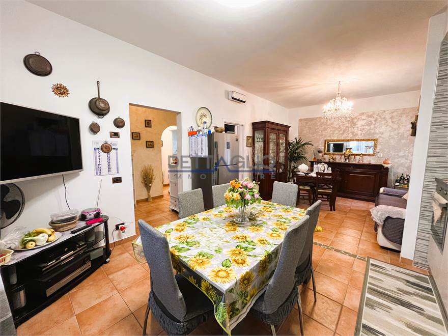 soggiorno-angolo cottura