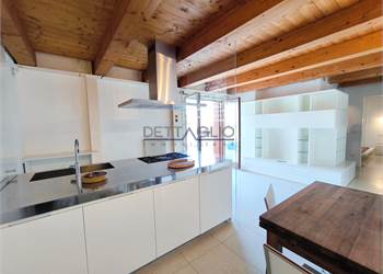 MIRA CENTRO - APPARTAMENTO ARREDATO CON GRANDE TERRAZZA