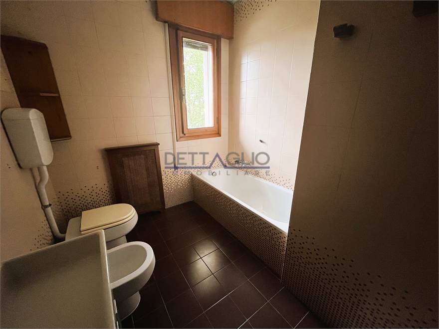 bagno con vasca