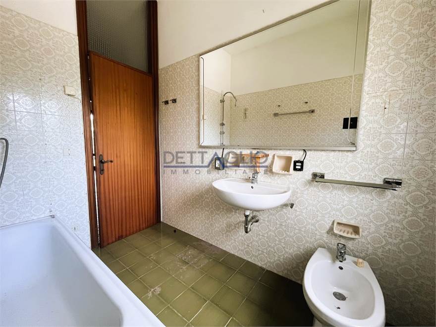 bagno primo piano