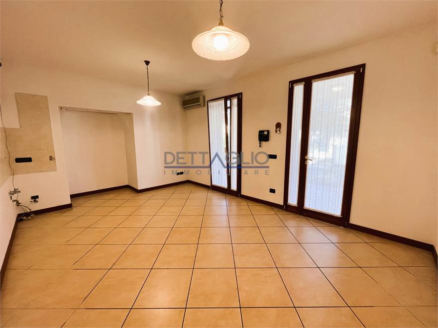 soggiorno-angolo cottura