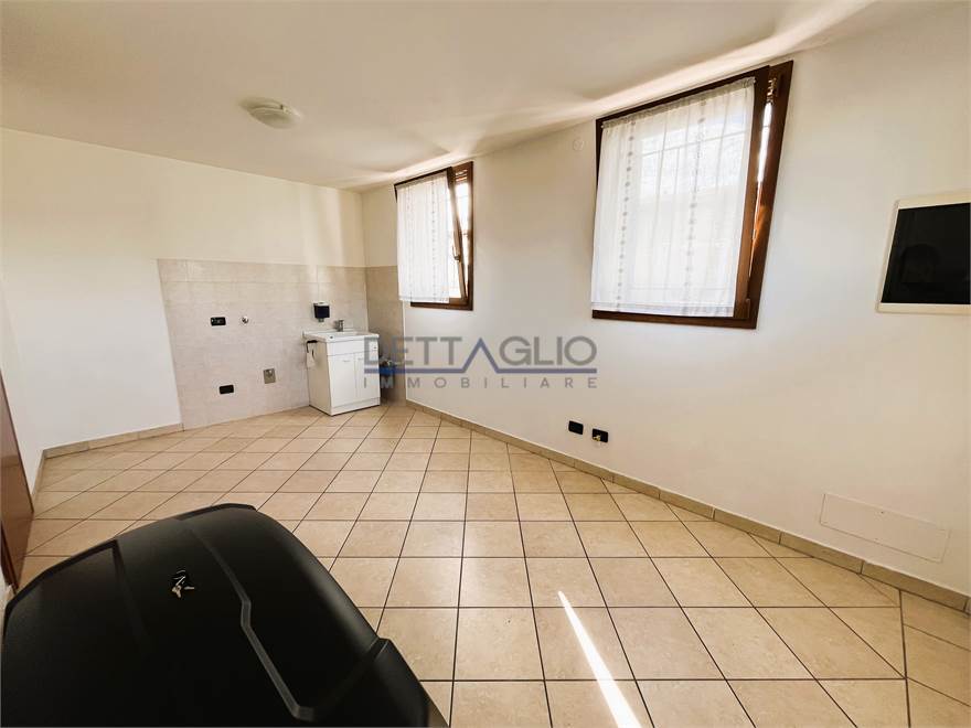 garage/lavanderia/taverna