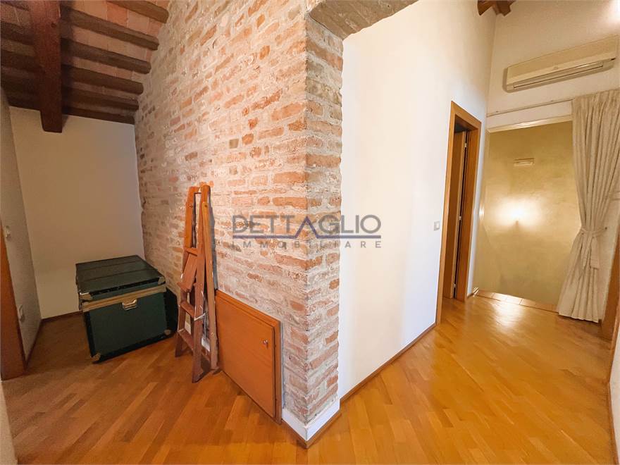 disimpegno primo piano