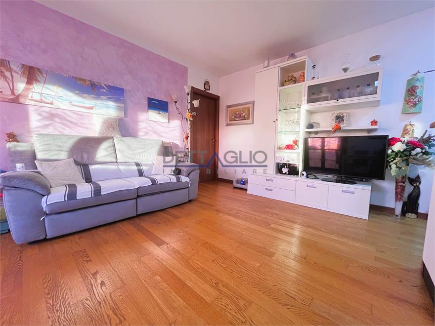 soggiorno-angolo cottura