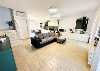 Marano di Mira - Duplex 2 camere, studio, 2 bagni, garage e posto auto