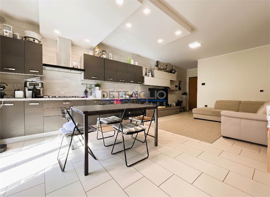 soggiorno-angolo cottura