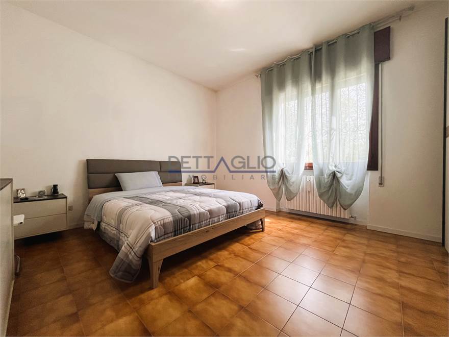 camera matrimoniale piano terra