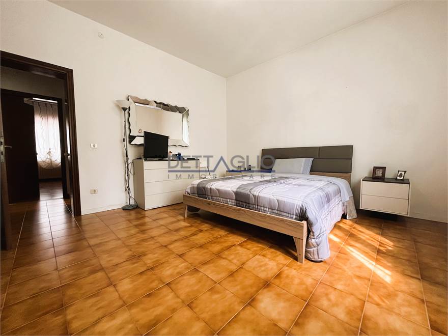 camera matrimoniale piano terra