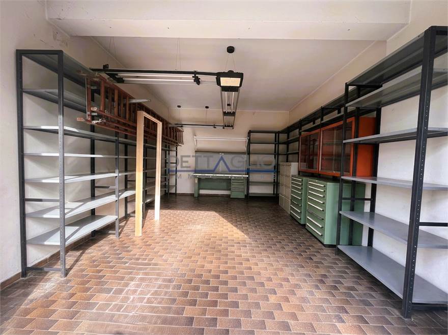 garage